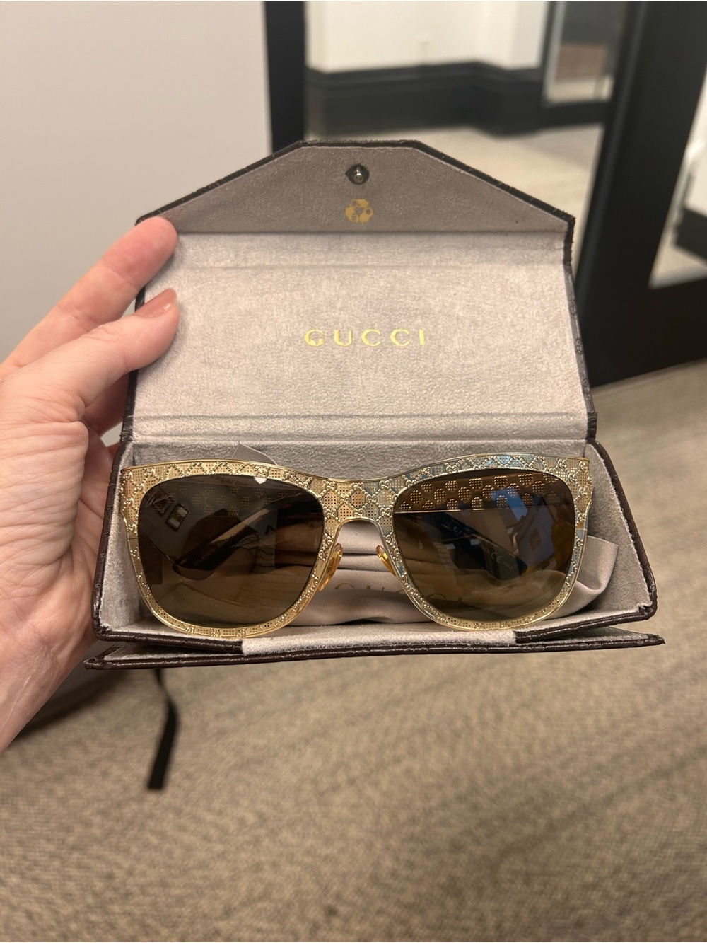 Gucci Gold and Brown Women's Sunglasses - Picture 1 of 5
